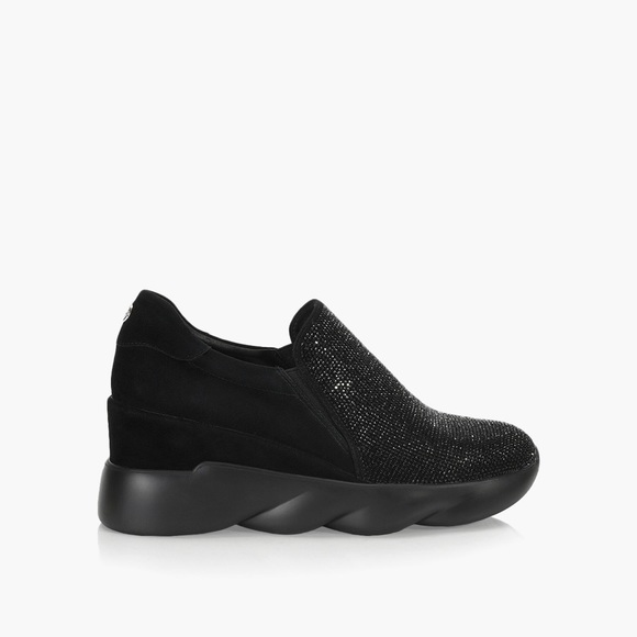 Wishbone Sneaker Shoe Brand New in Box - Picture 2 of 4